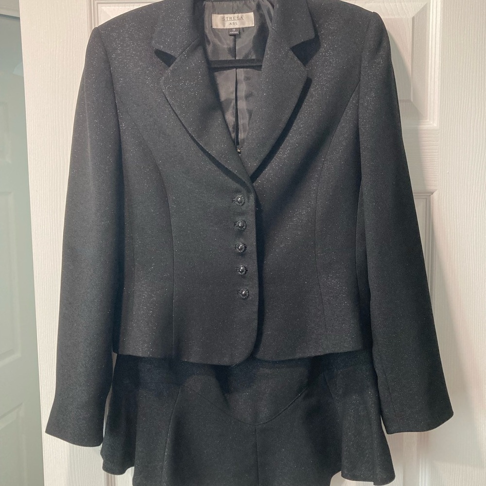 Black Blazer Professional Style Structured Shoulders, 2 pieces suit